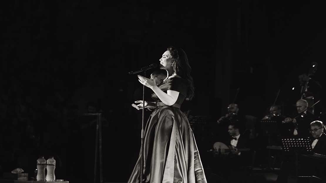 May Farouk ravive l’héritage d’Oum Kalthoum à Carthage 2025