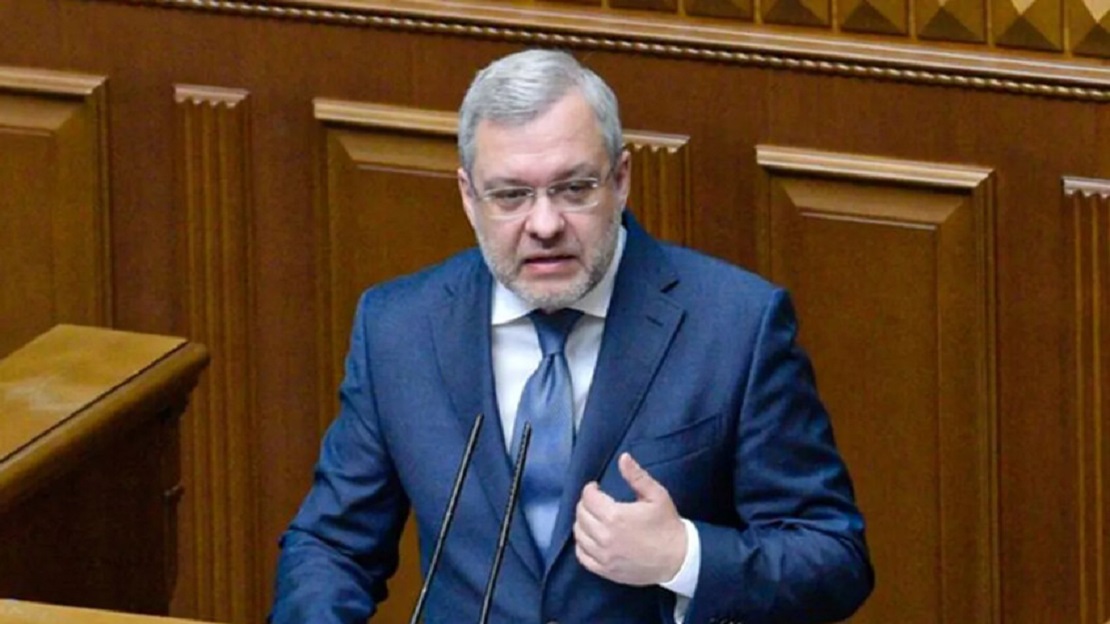 أوكرانيا: إقالة وزير العدل في صميم فضيحة فساد نووي.. هل يهز التحقيق الطاقة والثقة الأوروبية؟  