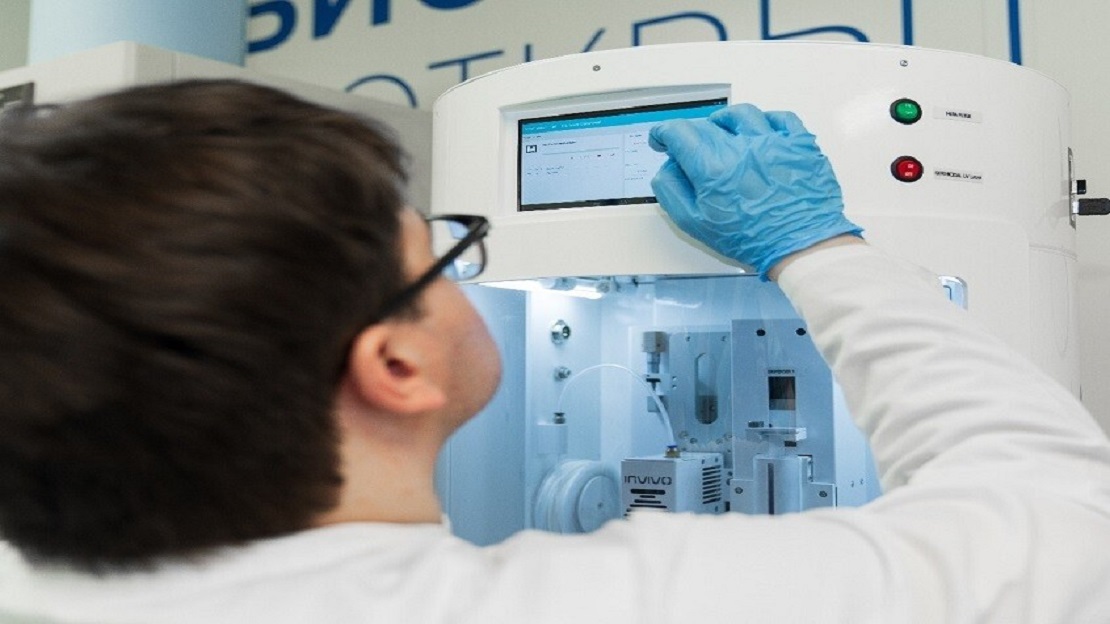 روسيا تتقدم في الطب التجديدي.. حبر حيوي جديد يعتمد على إفرازات الخلايا الجذعية يسرع ترميم الأنسجة ويمهد لأعضاء مخصصة