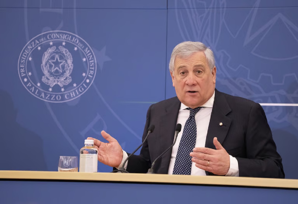 وزير الخارجية الإيطالي أنطونيو تاياني