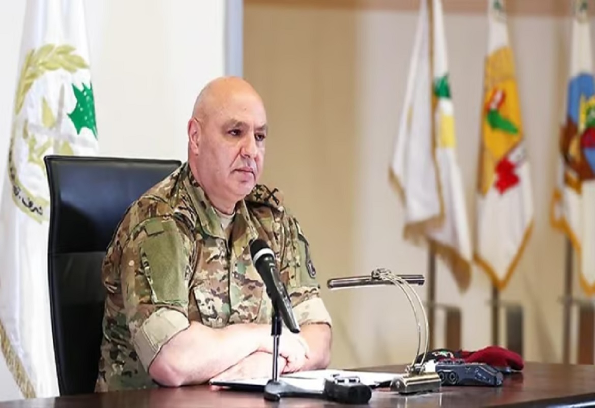 "عون": إسرائيل تقصف بلدات جنوب لبنان بذخائر محرمة دوليًّا