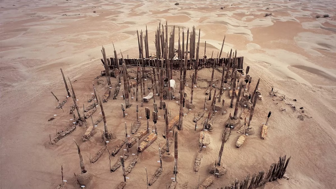 مومياوات شقراوات في صحراء الصين: لغز شعب معزول يتحدى التاريخ!