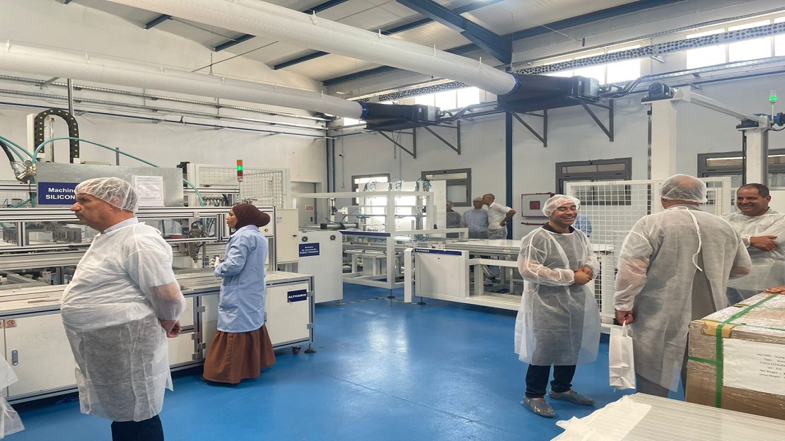 تونس تقتحم مجال إنتاج لوحات الطاقة الشمسية الفوتوفولتاييك: تحقيق الاستقلال الطاقي والتنمية المستدامة