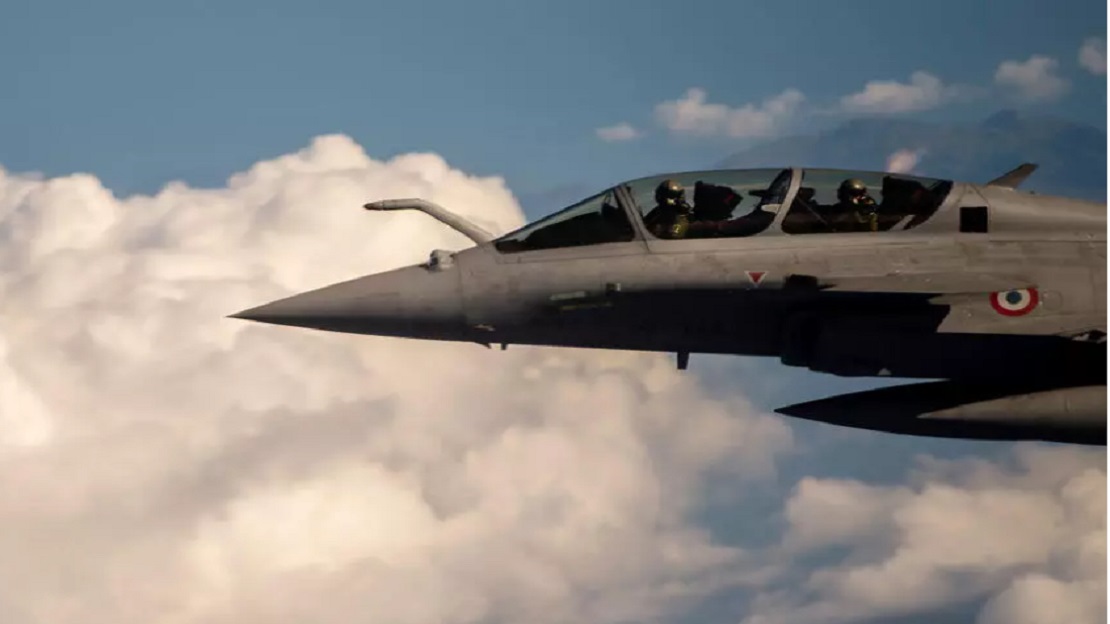 فرنسا تدخل المواجهة: مقاتلات رافال تحيد مسيرات إيرانية استهدفت الإمارات وسط تصعيد إقليمي