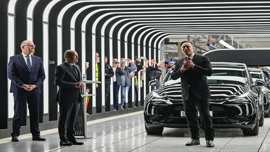 هل  Tesla شارفت على الإفلاس؟ 
