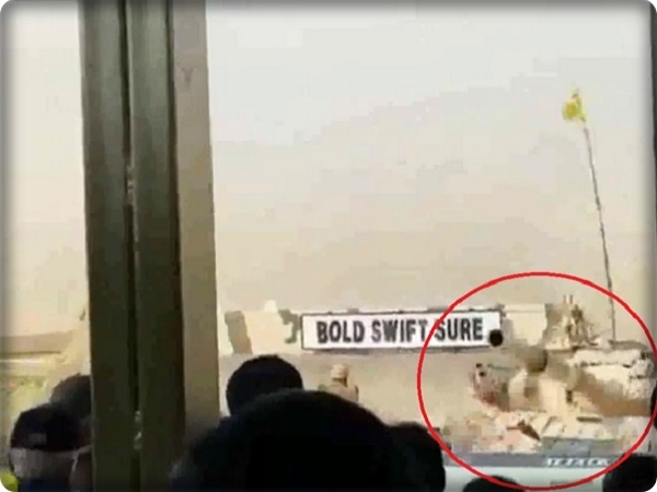 الجمهور ظن أن الحادث جزء من العرض العسكري
