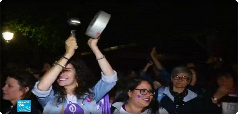 نساء سويسرا تطالبن بالمساواة مع الرجل