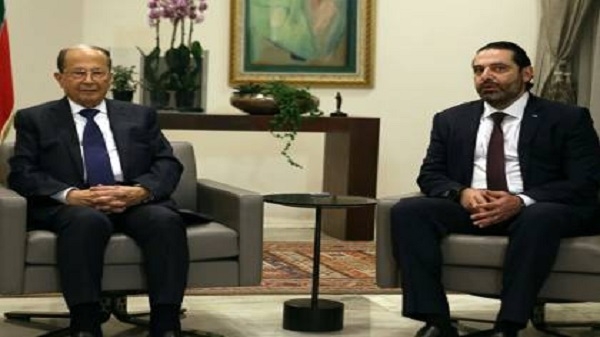 قدم الحريري للرئيس عون، تشكيلا وزاريا، قائلا إن "المناخ إيجابي"، فيما ذكر مكتب عون حينها أن، "الطرفين اتفقا على محاولة معالجة الفروقات بين اقتراحاتهما، لكن الأجواء توترت بشدة فيما بعد".