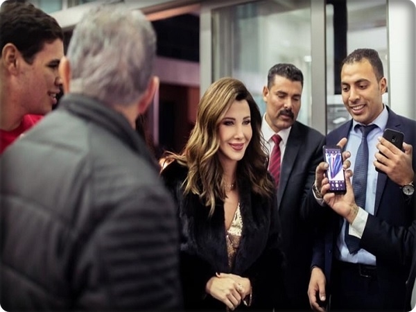 الفنان العراقي، روني داوود اتهم الفنانة اللبنانية، نانسي عجرم 