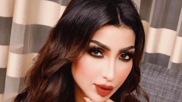 قال فنانون ومشاهير في المغرب وخارجه، إن حساب "حمزة مون بيبي" الذي أدينت بطمة بسببه، دمر حياة الكثيرين منهم.