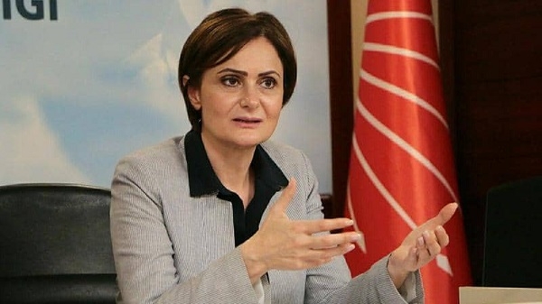 جنان كفتانجي أوغلو، المسؤولة بحزب الشعب الجمهوري، المعارض الرئيسي في إسطنبول