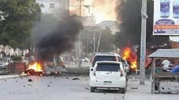 في الصومال يرقصون على الجثث