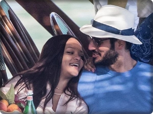 مغنية البوب، الممثلة البربادوسية "روبين ريانا فينتي" والمعروفة باسم ريهانا