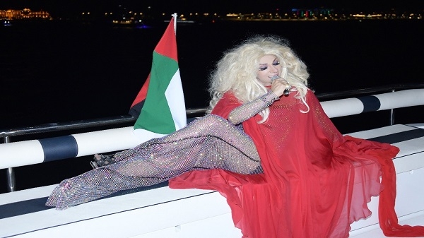 الراقصة جوهرة و سر اللقاء مع باسم فغالي في عرض البحر 