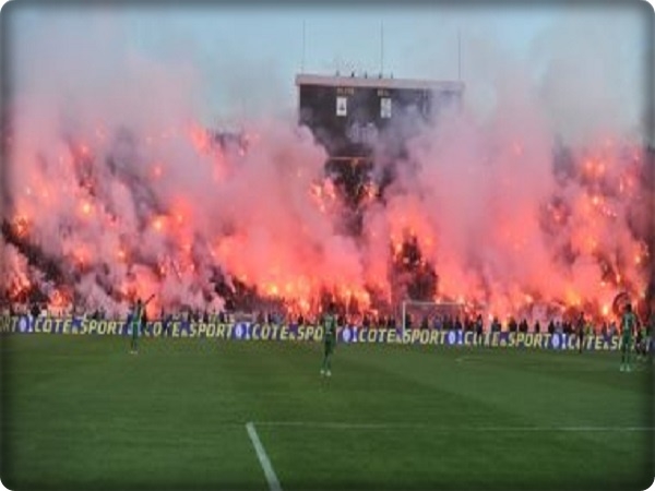 احداث شغب في ملعب الأمير مولاي عبد الله