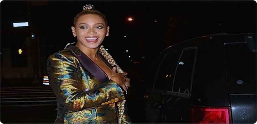 نجمة الموسيقى الأميركية، بيونسيه، تفاجئ الجمهور بحملها