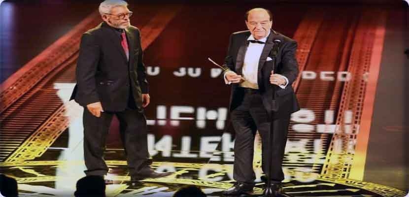 تكريم الفنان حسن حسني في افتتاح الدورة الاربعين لمهرجان القاهرة السنيمائي الدولي