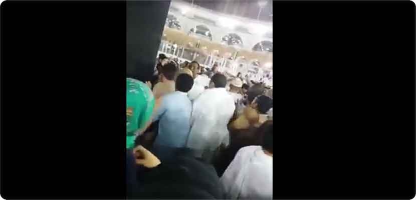 فيديو، رجل حاول الإنتحار حرقا جنب الكعبة
