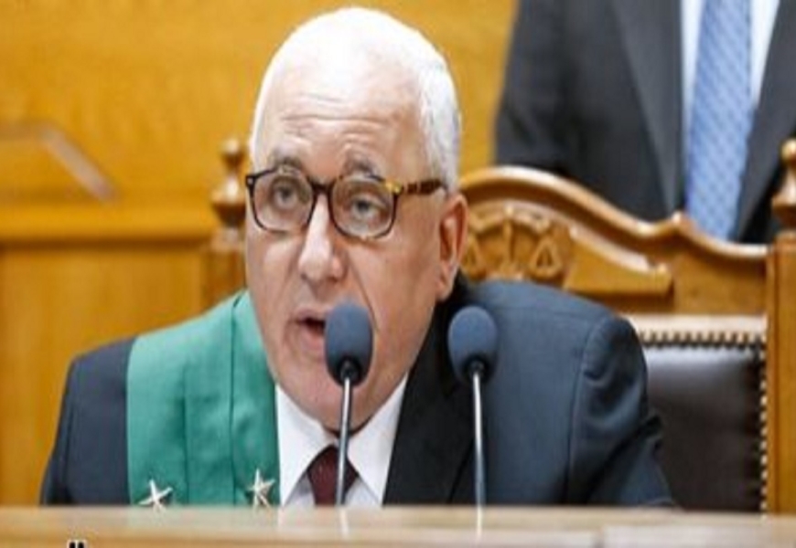 مصر | الجنايات تقضى بالإعدام شنقا لبديع والبلتاجى و6 آخرين فى أحداث المنصة 