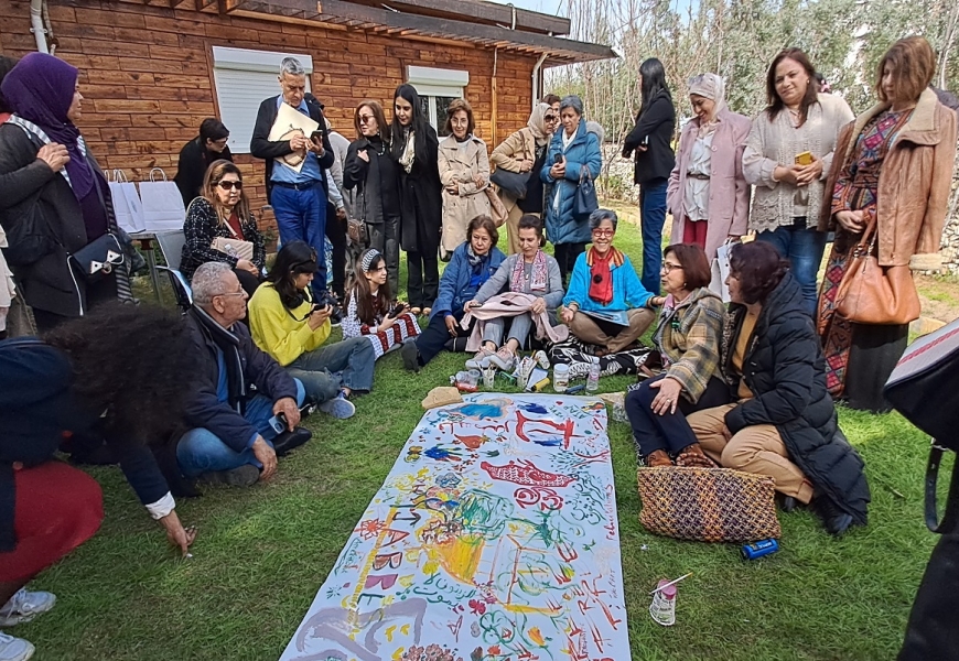 في أولى تظاهراتها..الجمعية التونسية لعصاميي الفن التشكيلي تكرم المرأة التونسية والفلسطينية