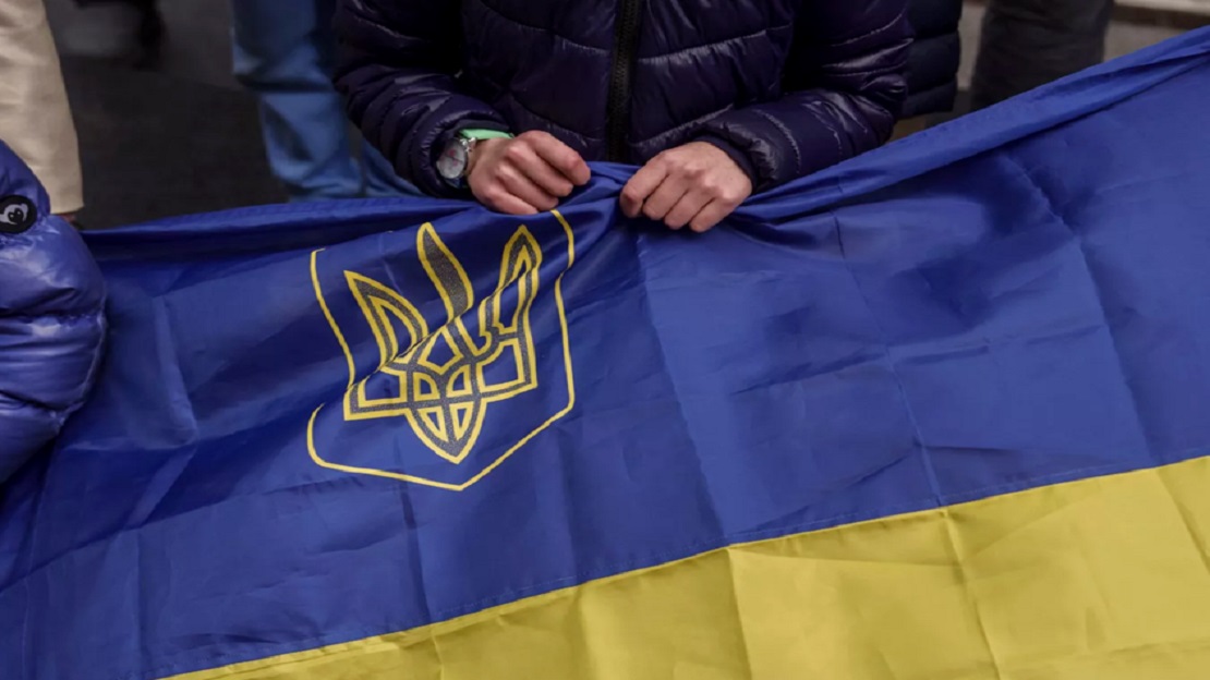 وانغ يي في ميونيخ: ضرورة معالجة جذور الأزمة الأوكرانية لضمان سلام دائم في أوروبا