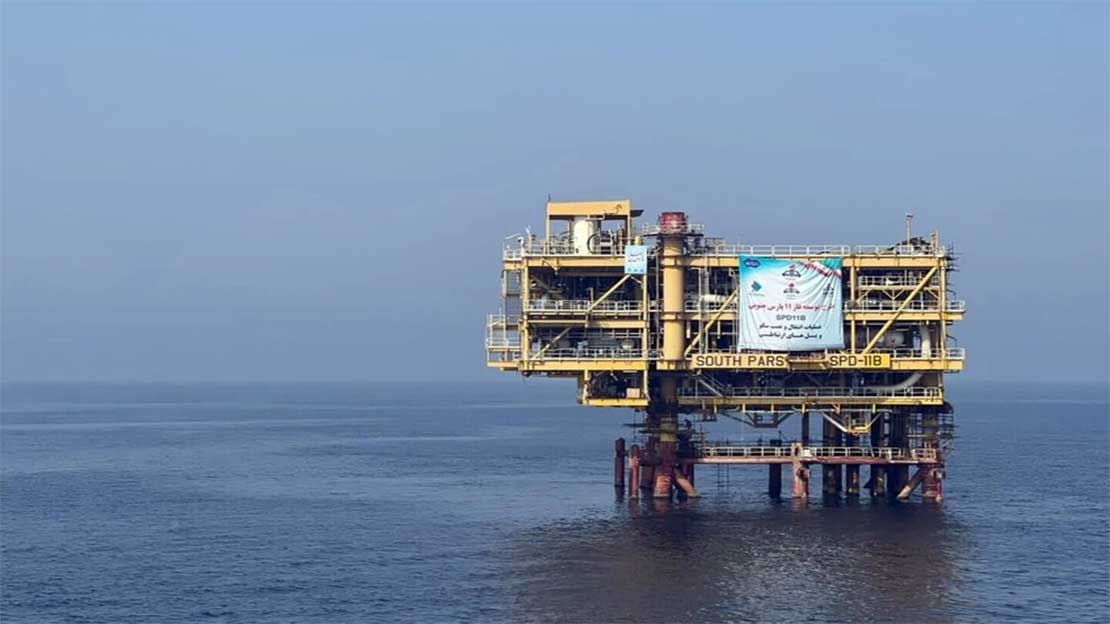 ضربة مشتركة أمريكية إسرائيلية تستهدف قلب إيران الغازي.. حرائق هائلة في "بارس الجنوبي" وتهديدات بتصعيد اقتصادي