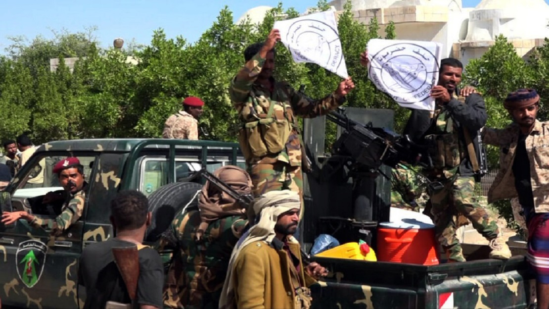 تحول مفاجئ في أبين: سلطات الانتقالي ترحب بقوات 